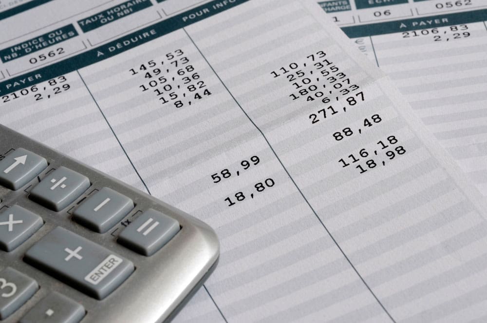 découvrez comment convertir facilement votre salaire brut en salaire net avec notre guide pratique. apprenez les étapes essentielles, les taux de prélèvement et les astuces pour mieux comprendre votre rémunération en toute transparence.
