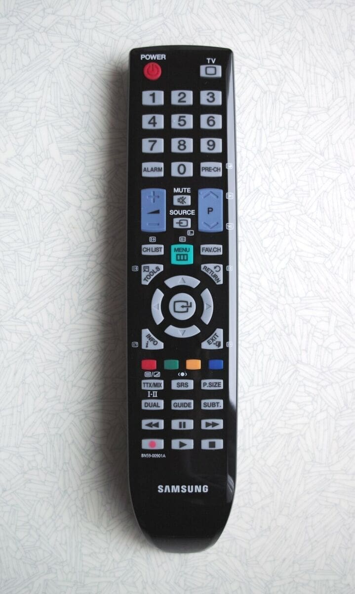 découvrez notre guide facile pour utiliser votre télécommande samsung. apprenez à naviguer dans les menus, à configurer les paramètres et à maximiser les fonctionnalités de votre appareil avec des astuces pratiques.