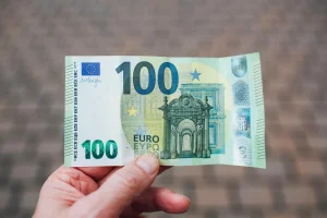 découvrez comment convertir facilement votre salaire brut en salaire net. obtenez des conseils pratiques et des outils pour mieux comprendre vos rémunérations en france.