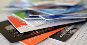 apprenez comment éviter les frais bancaires et optimiser vos finances personnelles avec nos conseils pratiques et stratégies efficaces. ne laissez pas les frais cachés grignoter votre budget !