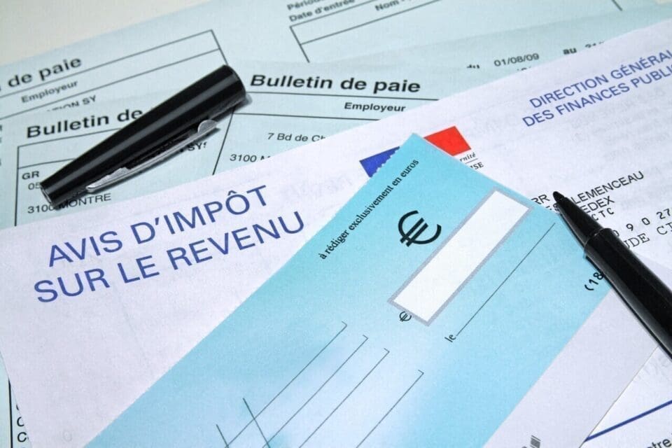 découvrez comment obtenir un remboursement d'impôts en france. guide complet sur les démarches à suivre, les conditions à respecter et les astuces pour maximiser vos chances de récupération d'impôts. ne laissez pas passer votre droit au remboursement !