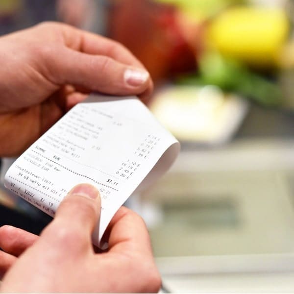 découvrez des conseils efficaces pour la relance des factures impayées : modèles de lettres, étapes à suivre et bonnes pratiques pour améliorer votre gestion des paiements clients.