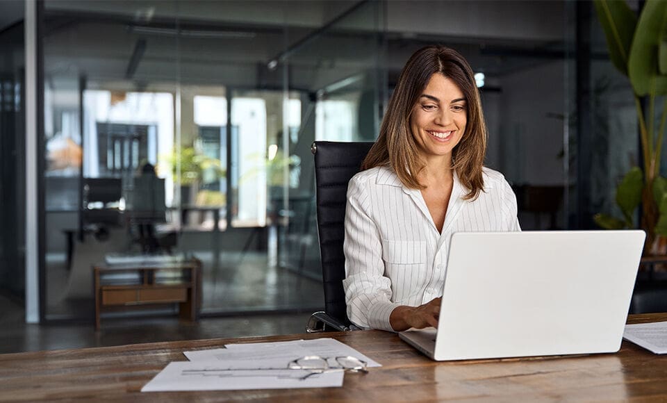 simplifiez vos virements en toute sécurité grâce à la vérification des bénéficiaires. découvrez comment valider l'identité de vos destinataires avant d'effectuer un transfert bancaire.