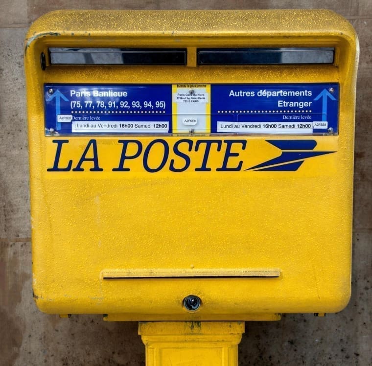 découvrez tout sur la hausse des tarifs de la banque postale en 2026, ses impacts et comment bien gérer vos finances face à ces changements.