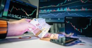 l'europe intensifie le contrôle des virements en euros pour renforcer la sécurité financière et lutter contre la fraude.